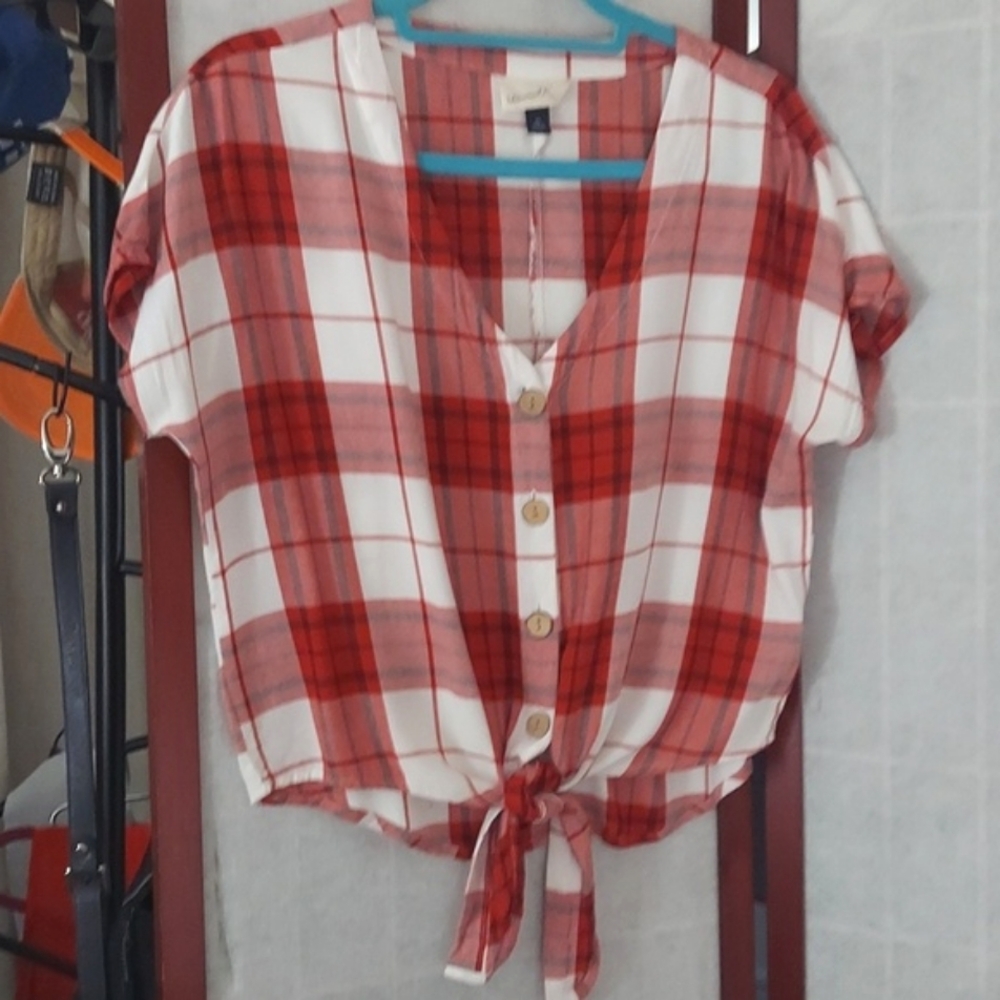 Universal Thread Western Plaid Red + White Button down Tie crop Top Sz XS